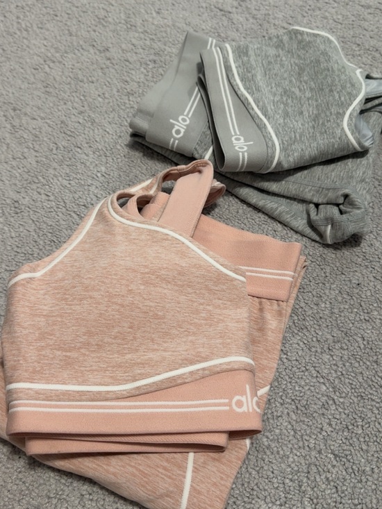 ALO Yoga Pants - ALO Yoga Pink & Gray Legging and Sports Bra Set